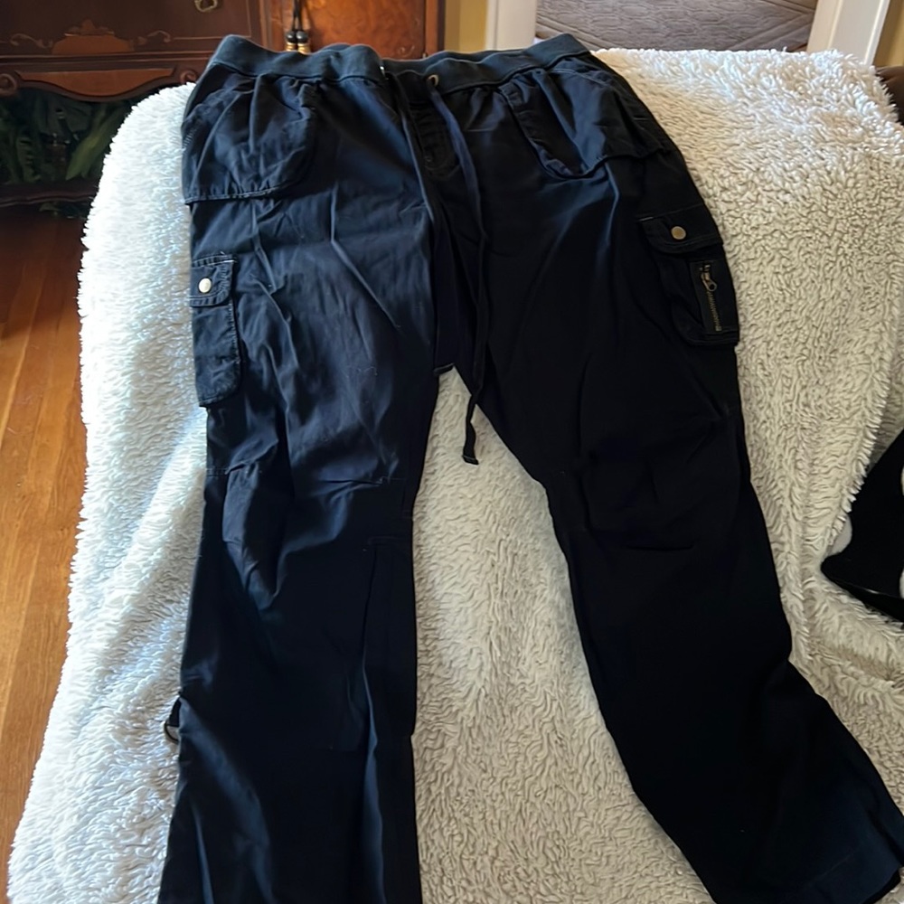 Old Navy low rise cargo pants